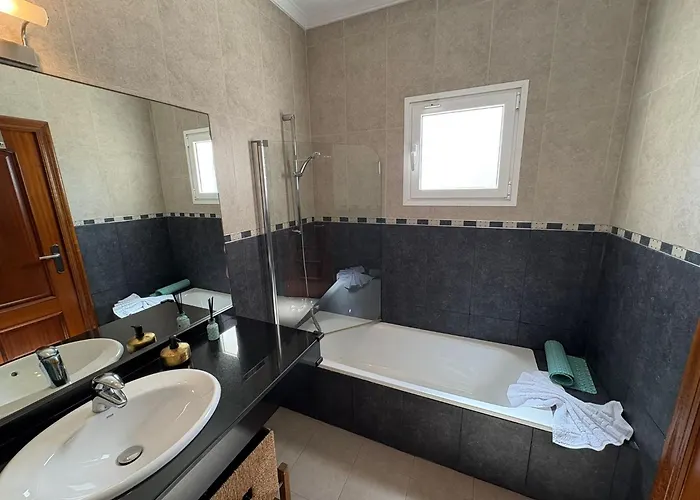 Queen Papagayo Vetusta * Playa Blanca (Lanzarote)