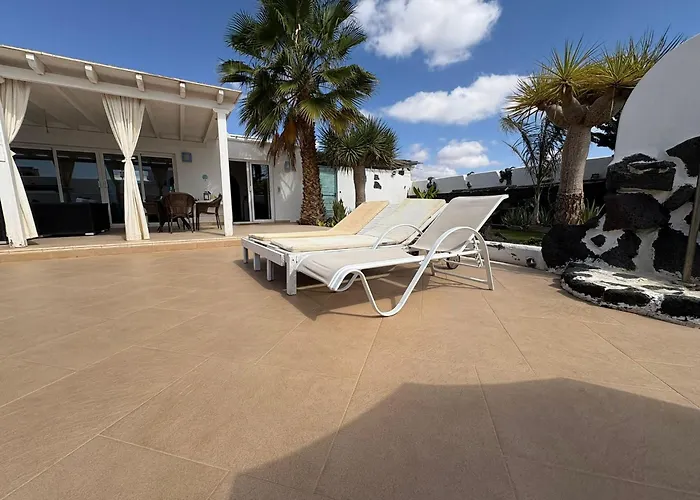 Queen Papagayo Vetusta * Playa Blanca (Lanzarote)