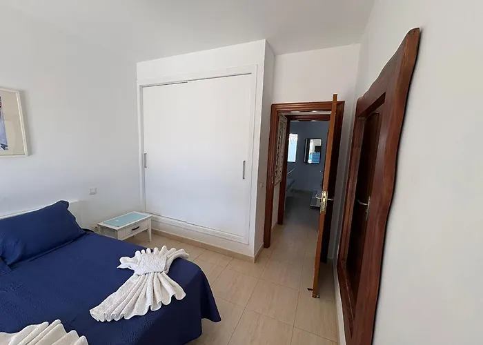 Queen Papagayo Vetusta *