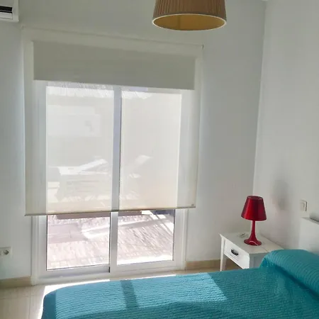 Queen Papagayo Vetusta