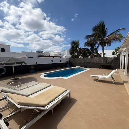 Queen Papagayo Vetusta Playa Blanca (Lanzarote)