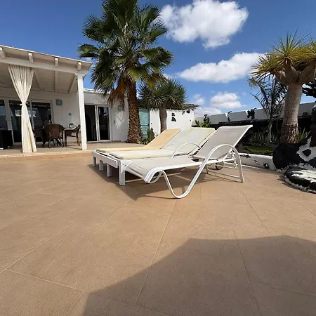 Queen Papagayo Vetusta * Playa Blanca (Lanzarote)