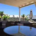 Queen Papagayo Vetusta *