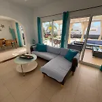 Queen Papagayo Vetusta Villa