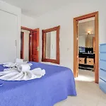 Queen Papagayo Vetusta *