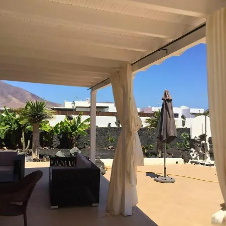 Queen Papagayo Vetusta Villa Playa Blanca