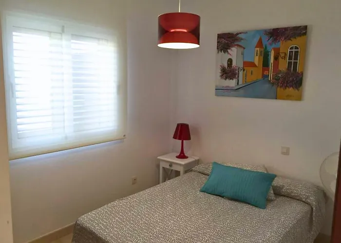 Queen Papagayo Vetusta